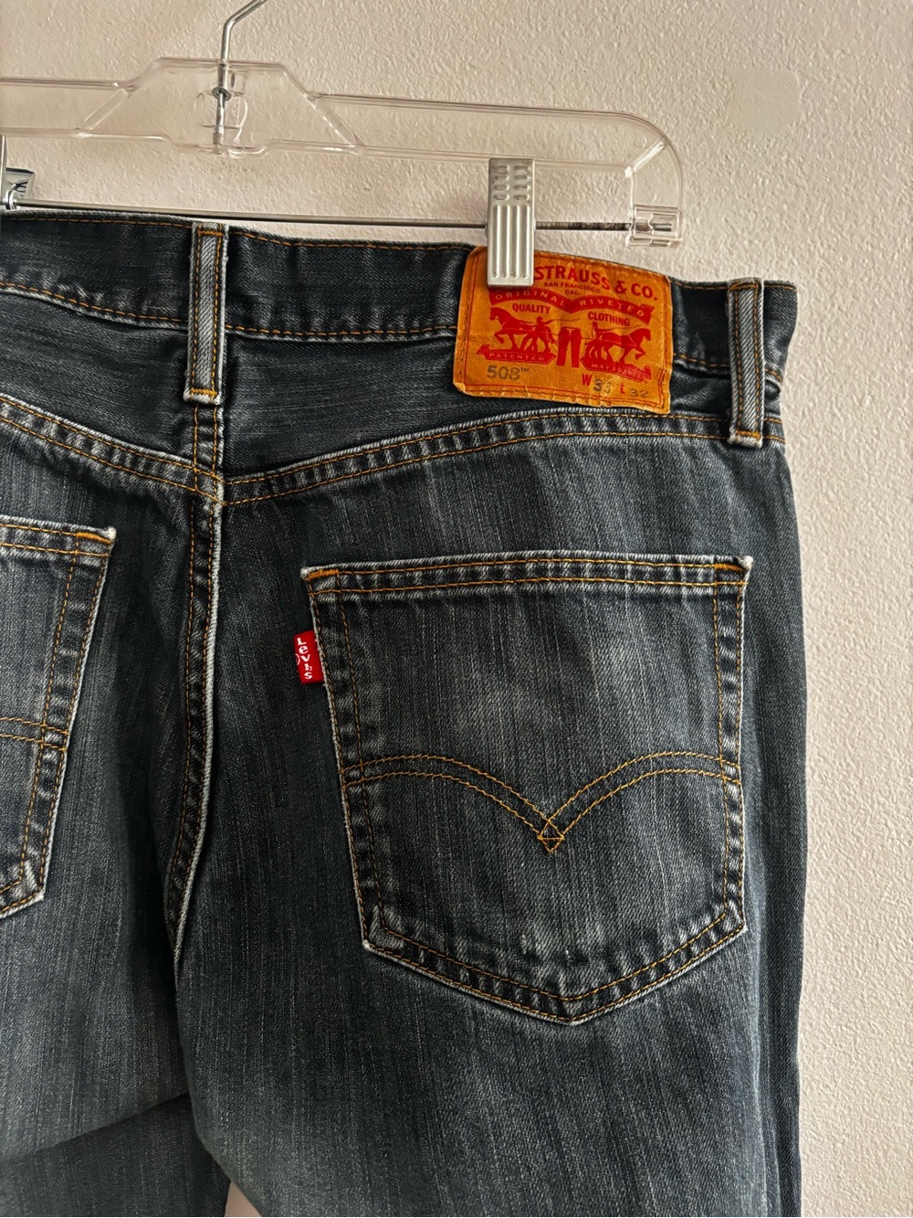 Levi's Straight-Leg Jeans in Dark Blue Wash 33x32 - Picture 3 of 8
